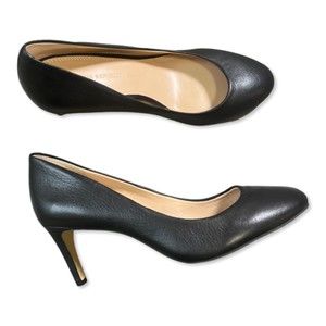 Banana Republic Black Round Toe Leather Pumps Women's sz 8